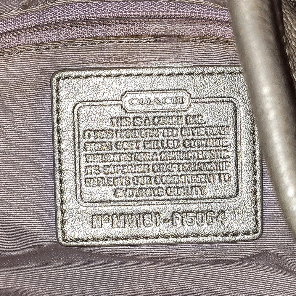 EUC COACH BEIGE/GOLD METALLIC PEBBLED LEATHER HOBO BAG ADJUSTABLE BUCKLE STRAP - Picture 12 of 15